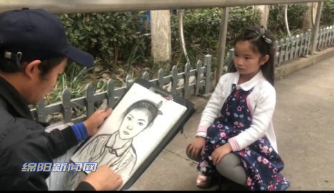 37岁自学画画，绵阳街头画师田启林的梦想与坚持