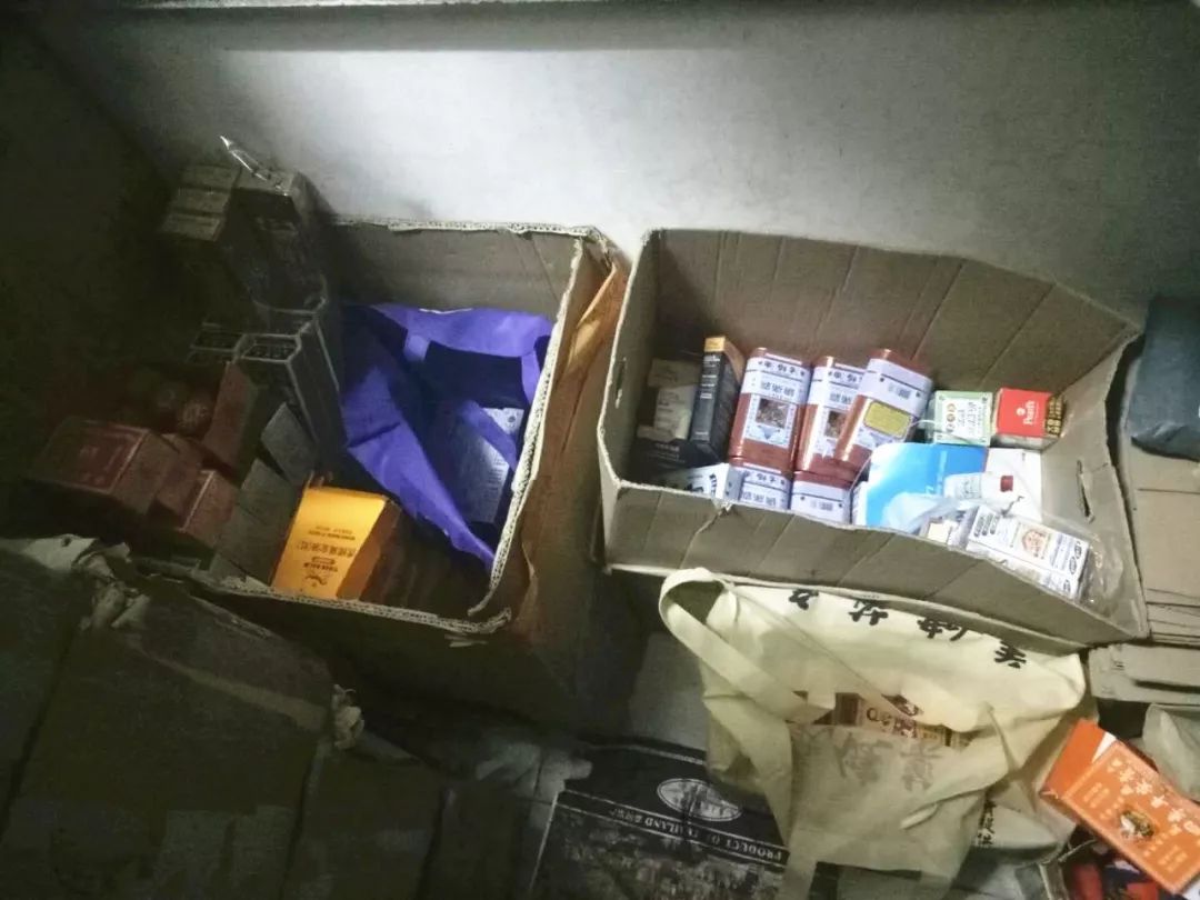 公安查获40余万种假药假消息,警察查获假毒品