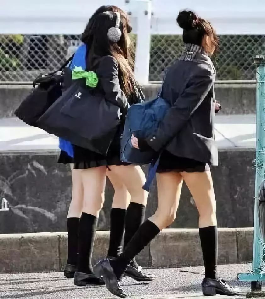 老寒腿护膝黑科技产品,护膝磁疗保暖老寒腿