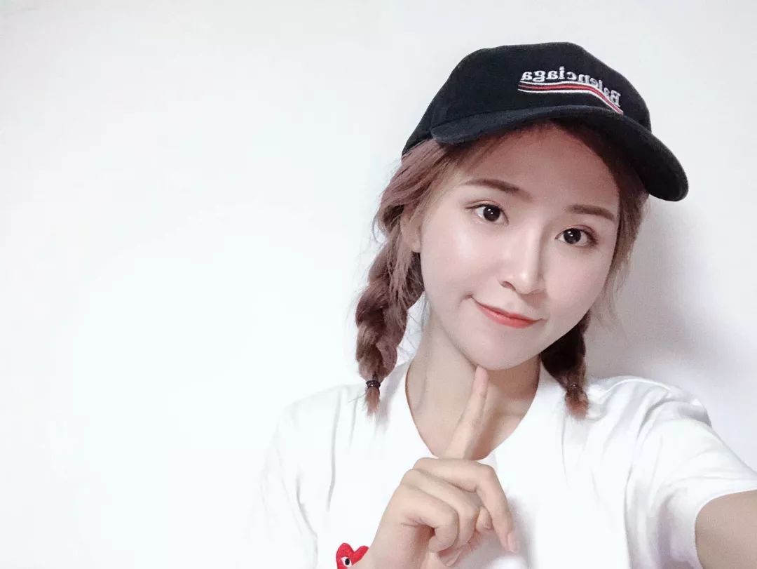 气垫测评推荐不脱妆,好用遮瑕不易脱妆不假白的气垫bb