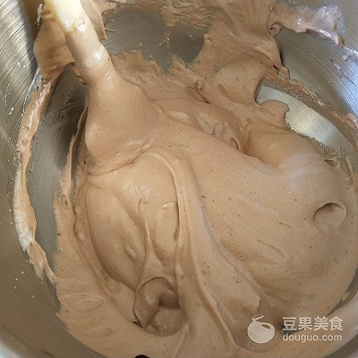 熊猫杯子蛋糕的做法,萌物杯子蛋糕的做法