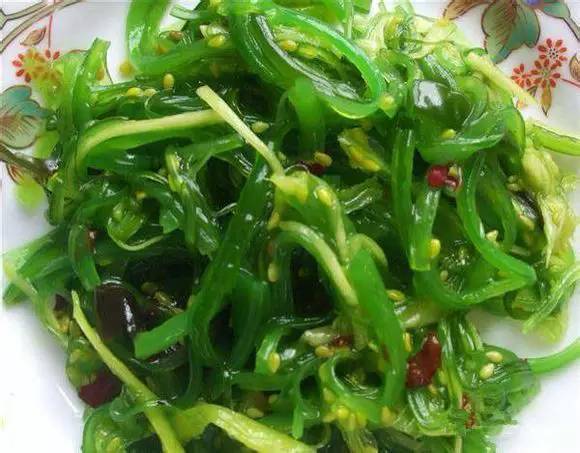 日照有什么好玩的地方,日照金山