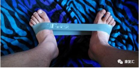 脚踝扭伤很痛怎么医,脚踝内侧筋痛扭伤详细康复训练