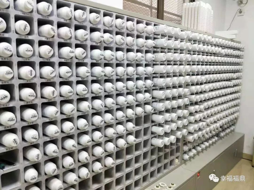 机器煎煮中药,中药熬药机和传统熬药方法哪个好