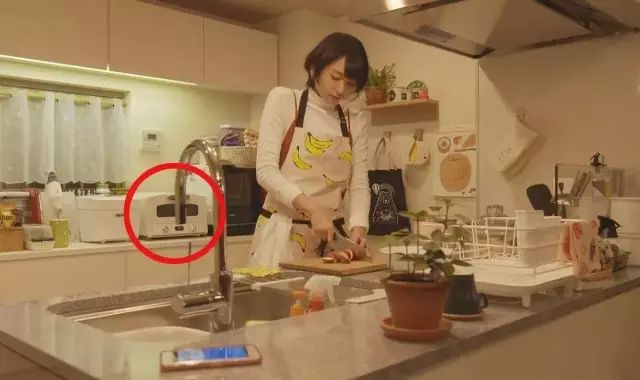 房间太冷空调开28度会不会暖一些,房间太冷放一盆冷水就不冷了