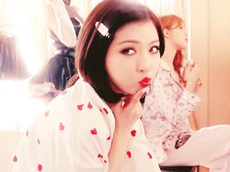 你知不知道？你嘟嘴的样子闪亮到让我想咬~