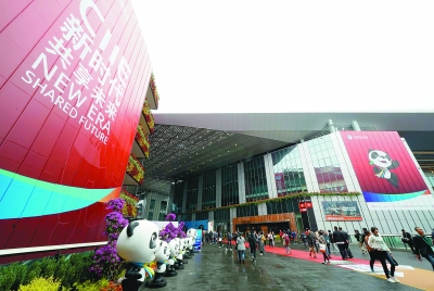 打开新的世界之门,打开一扇新的世界文化之门