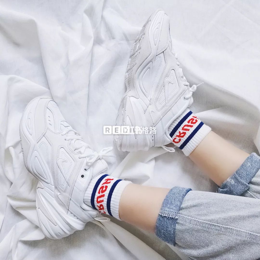 准备好钱包！这7双性价比高到炸的小白鞋，跟着买就对了！