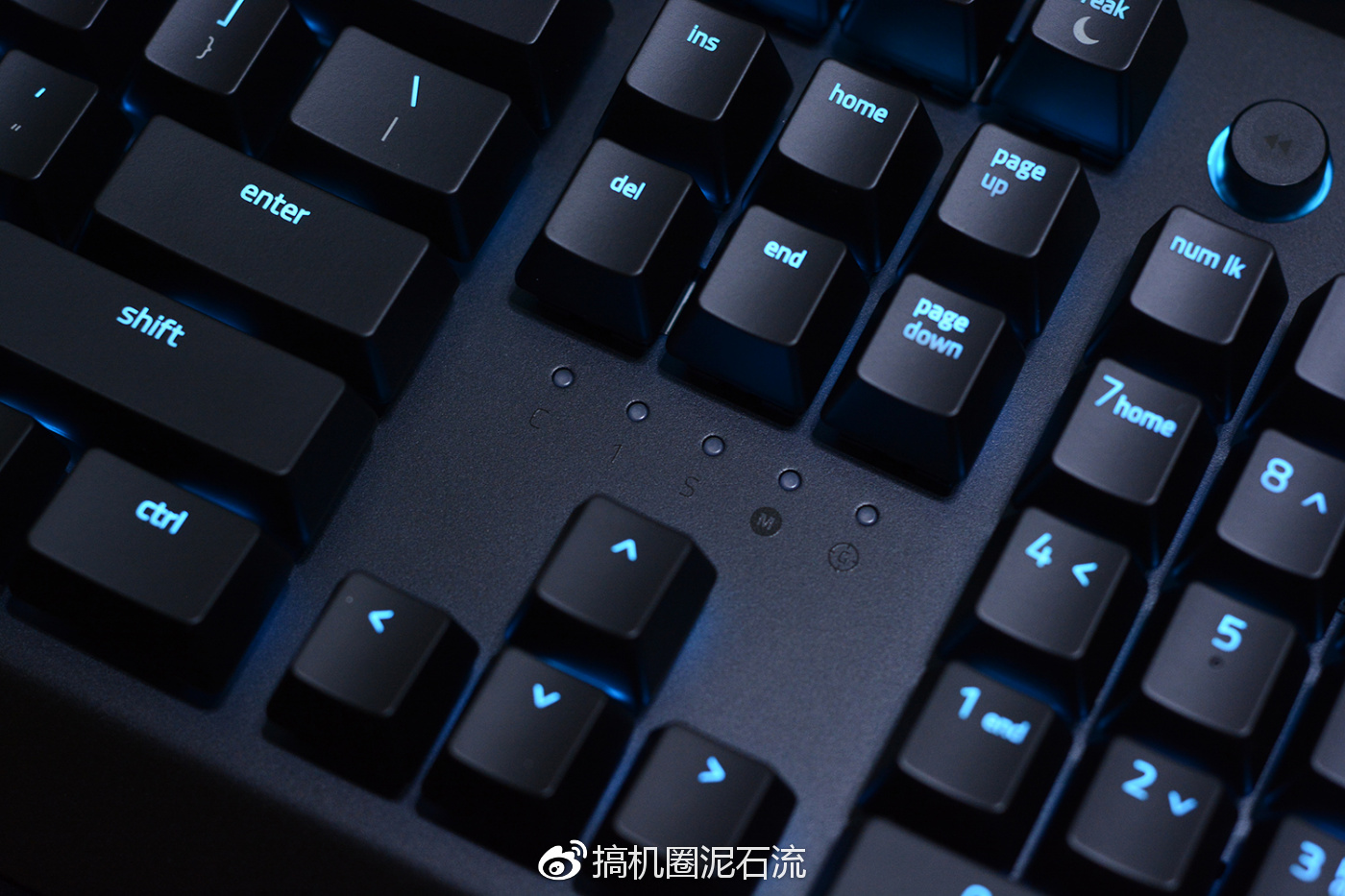 黑寡妇蜘蛛v2橙轴,黑寡妇蜘蛛x竞技版87键是单光吗