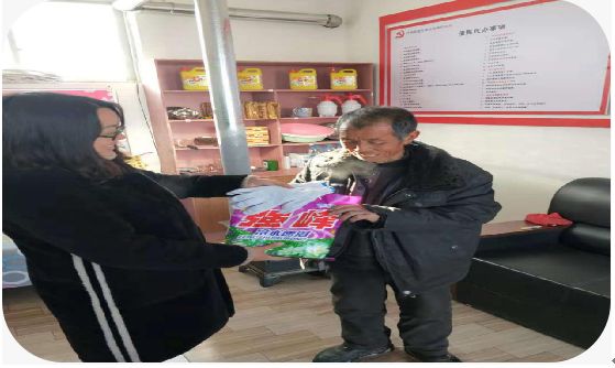 我的扶贫故事用真情温暖人心,扶贫故事90后女支书的扶贫路