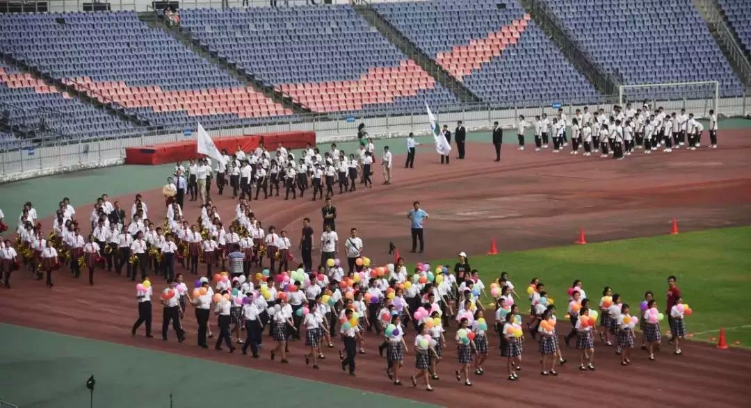 天河学校第七届秋季运动会开幕式,盘点各校校园运动会开幕式