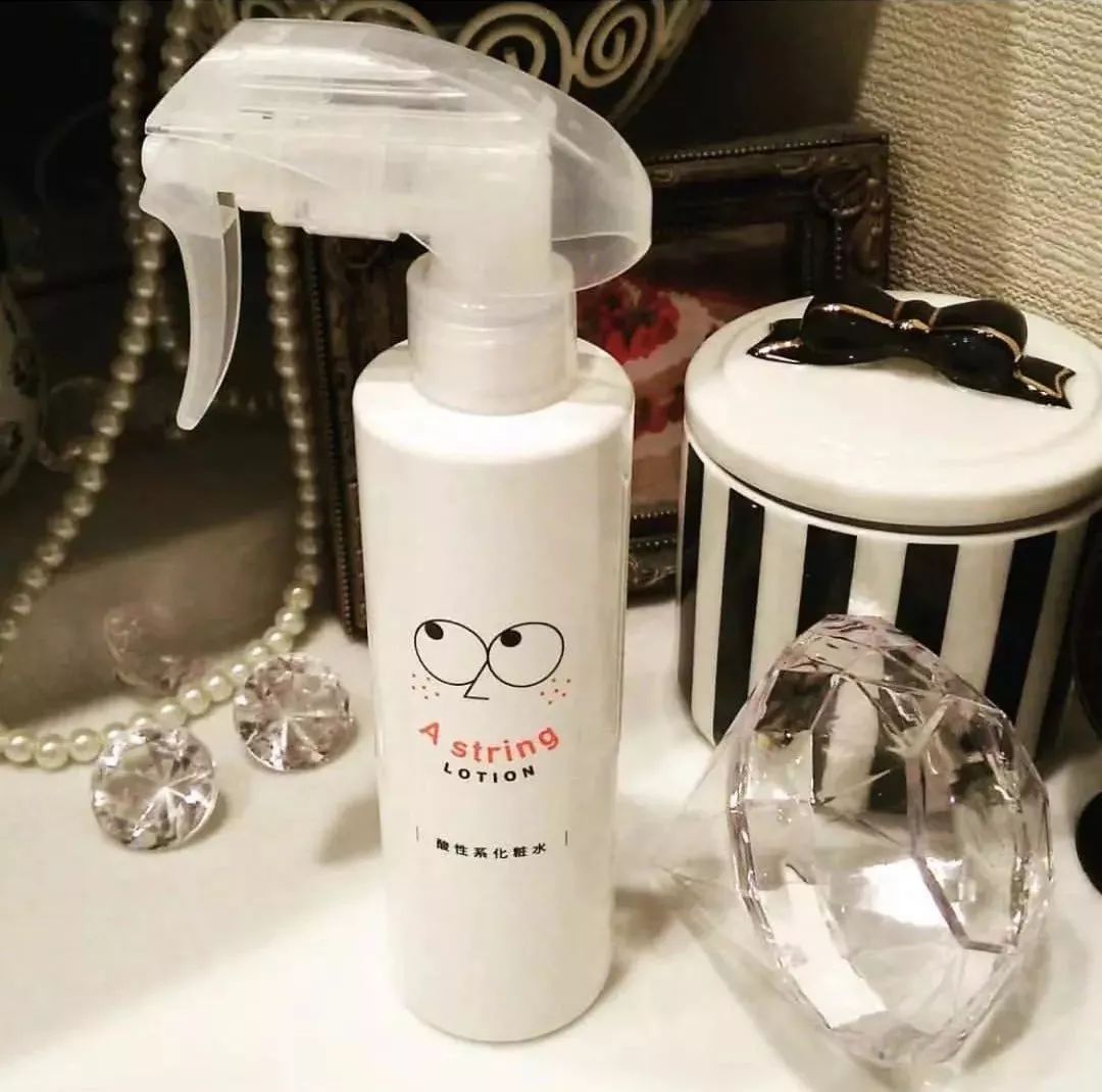 红肿，流脓的万年毒痘一喷全消失？岛国新晋痘肌终结者！彻底祛痘不反复！