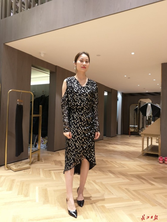 t台休闲时装,t台夏季时装