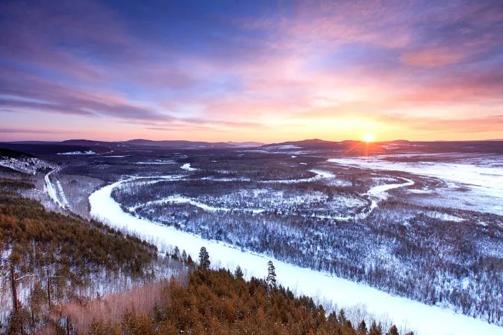 国内能看到极光的地方,中国唯一可以看到极光的地方