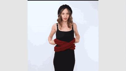 毛衣该不该收起来,毛衣腰侧边上有根带子怎么系好看