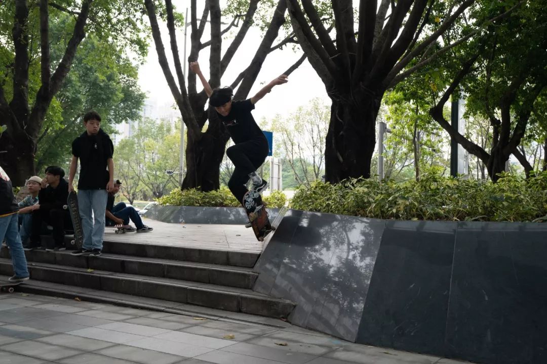 沸点滑板梦想季4.0再度起航-首日活动滑手遭遇保安连环驱赶！