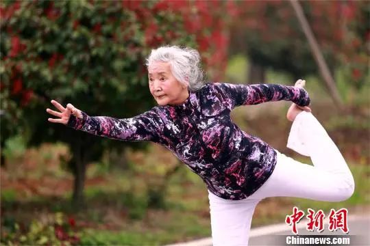 桃胶燕窝真的可以美容养颜吗,桃胶雪燕真的有营养吗