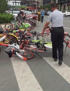 搞笑段子看完你肯定心里美滋滋的,搞笑段子你到底有没有在听我说话