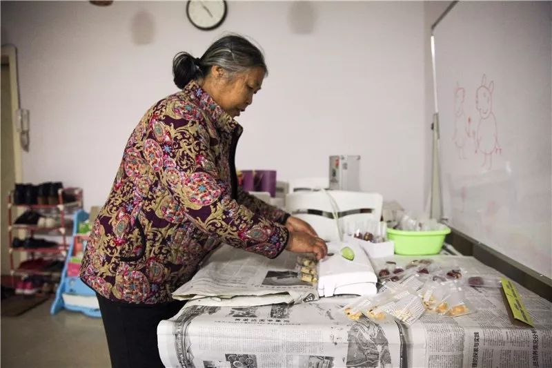 亲手做阿胶,玉屏手工代熬阿胶