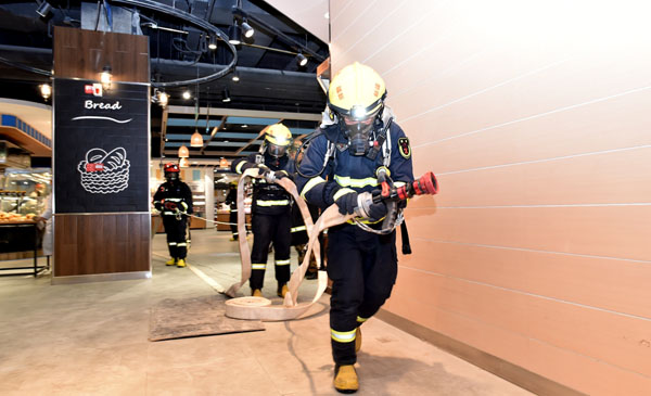 消防大型城市综合体实战演练,新疆消防救火演练