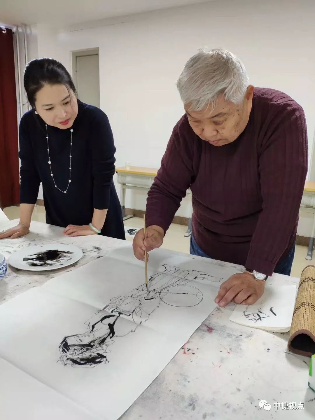 「聚焦」“翰墨乡情”—从中捷走出的画家吴燃汇报展览开幕