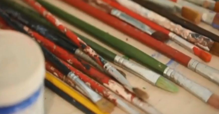 保洁阿姨画3d效果黑板报,保洁阿姨画黑板报视频