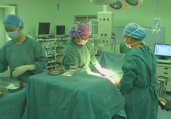 33岁从来没来过月经,42岁女人突然没有来例假什么原因