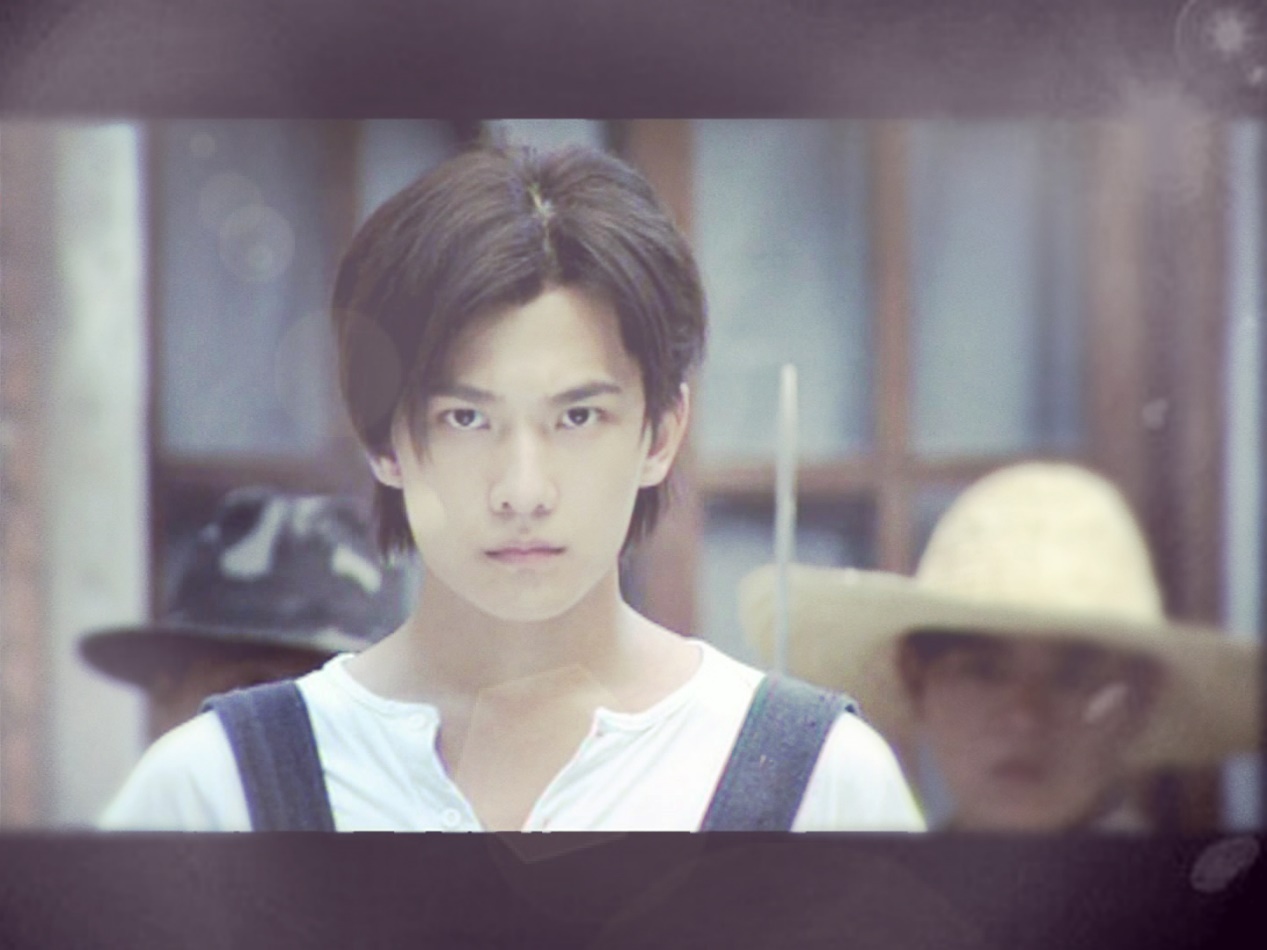 杨洋高光时刻句子,18岁杨洋最新视频