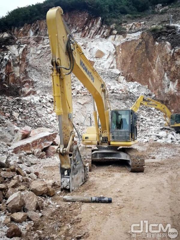 小松挖掘机小型价格及型号大全,小松小型挖掘机价格及型号报价表