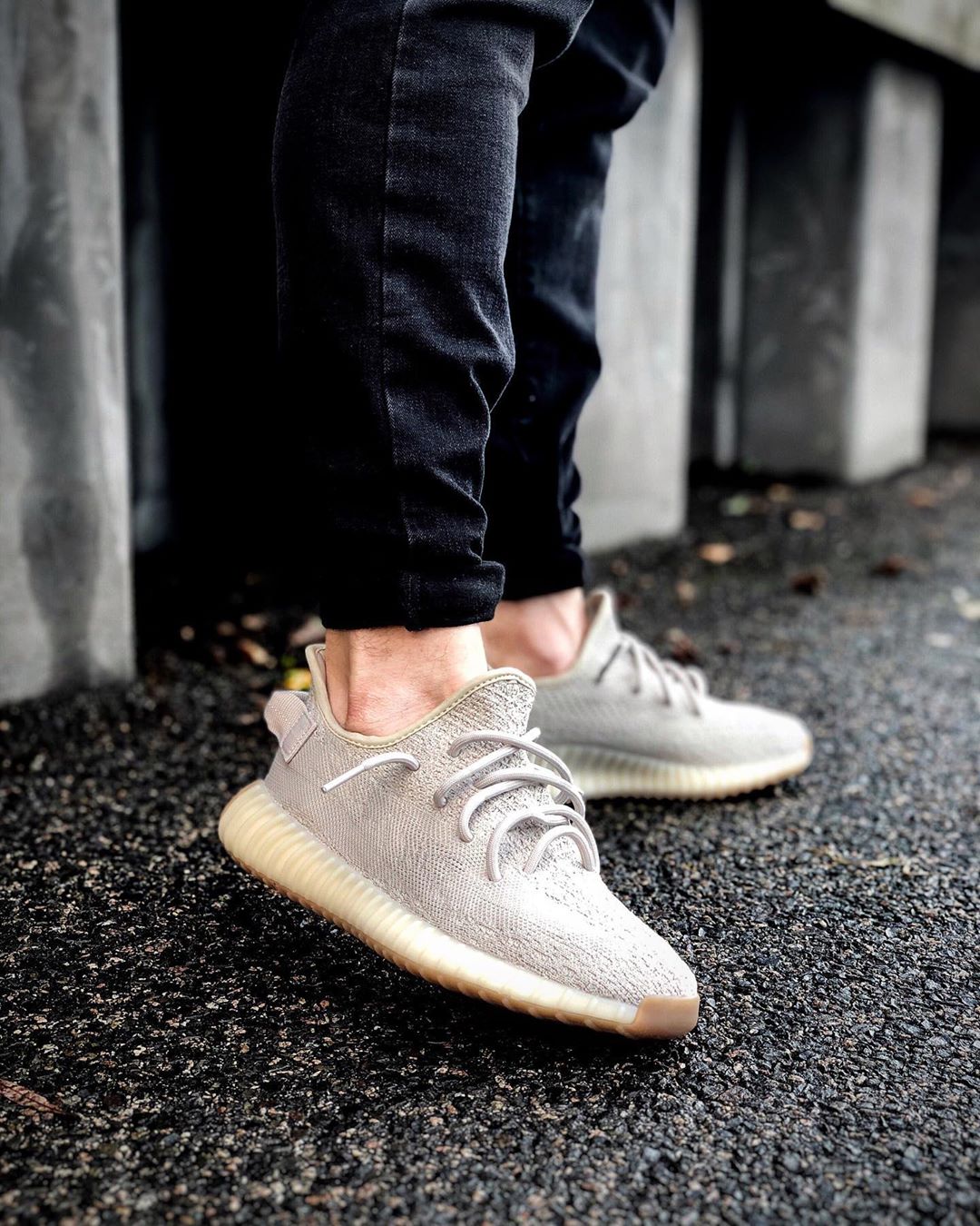 yeezy白斑马近期补货,白斑马2020补货会降价吗