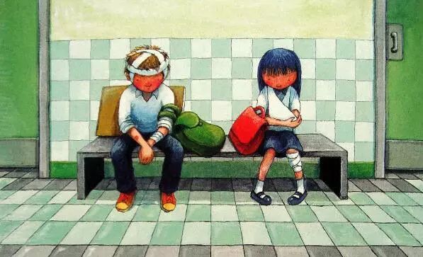 孩子的脸被老师打肿了,儿子的脸被同学打