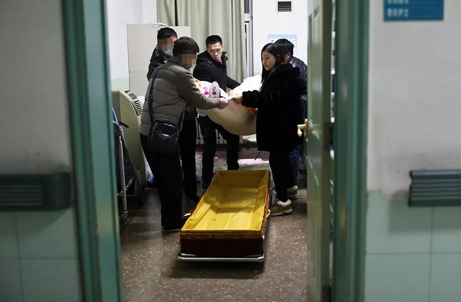 出狱之后的人都在做什么,出狱后从事殡葬行业