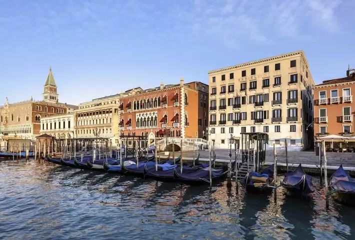 濞佸凹鏂殑瀹,鍦ㄥ▉灏兼柉鐏甸瓊婕