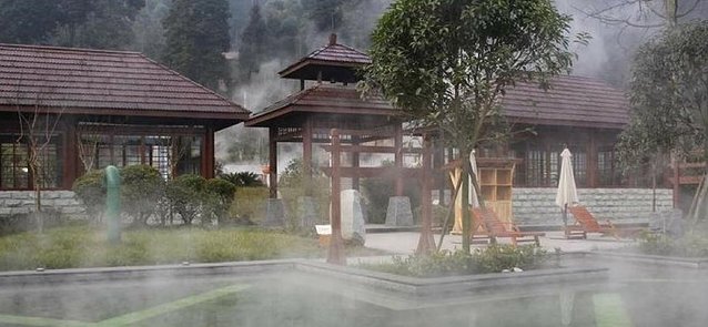 成都又可以泡温泉又可以玩的场所,成都哪家温泉好耍一点