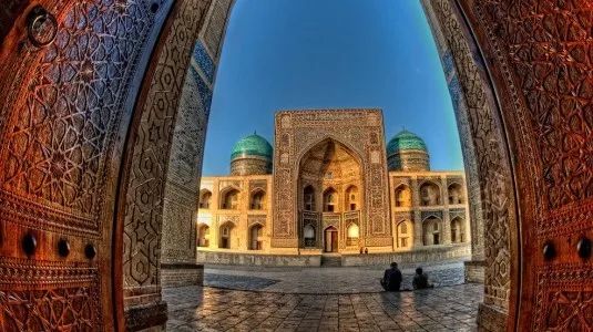 2400的国际往返机票,20美金的电子签证,探秘丝路古国,说走就走