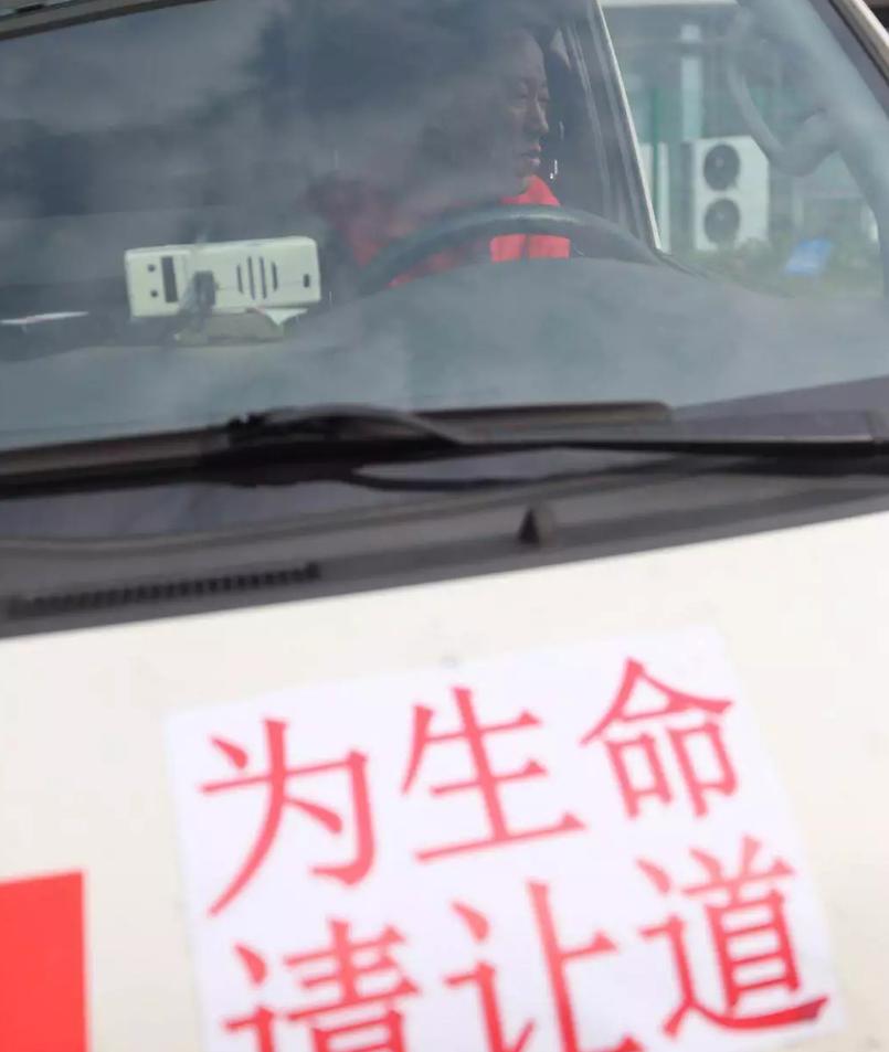 800克大概多重,800克大约多重