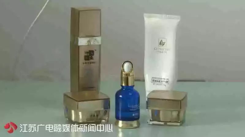 曝光！这种2、300元的东西成本不超1元，生产过程触目惊心！你老婆可能正在用……