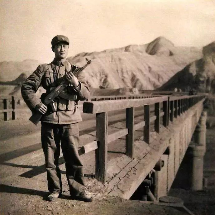 熄灯号丨初进军营，老习惯撞上新规定