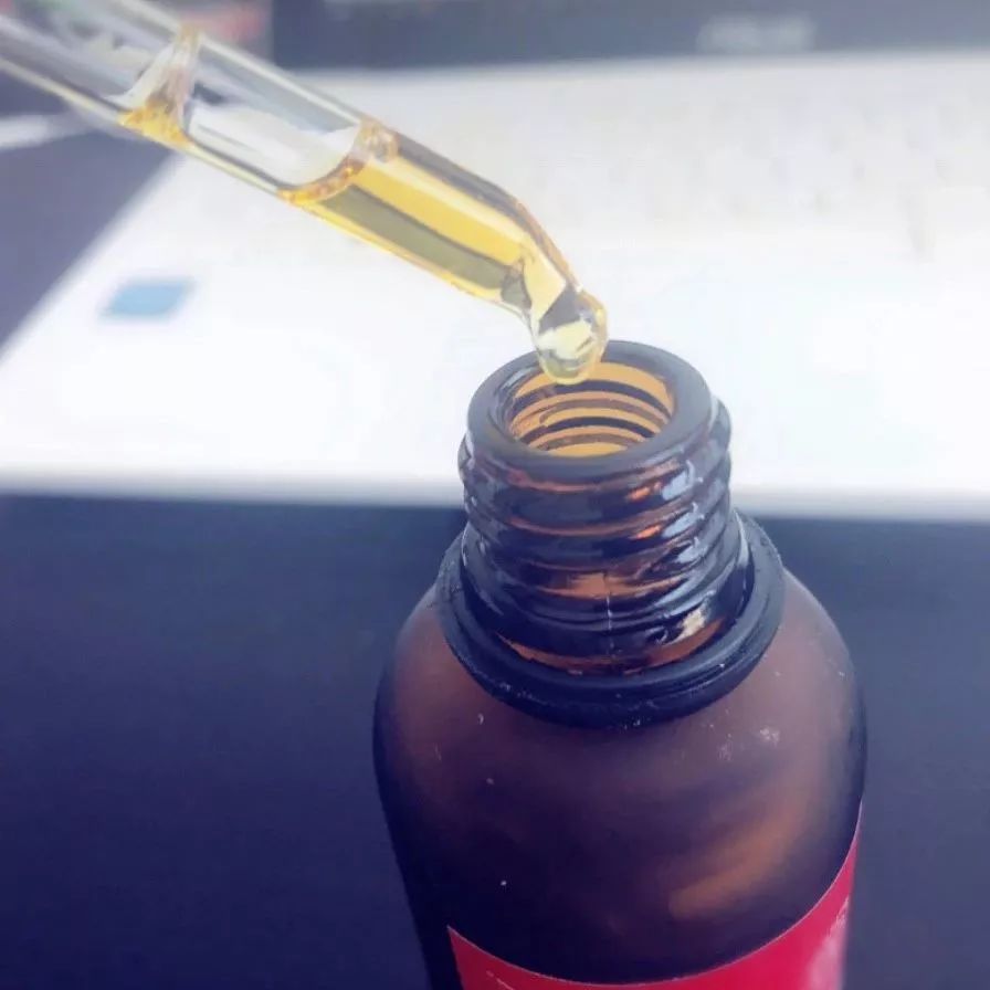 紧致滋润脸部精油,滋润保湿好吸收面部精油