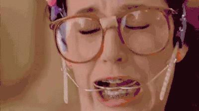 女人竟然长了胡子,女孩子长胡子用脱毛膏