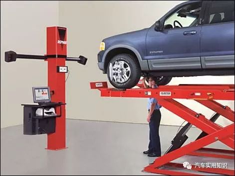 汽车四轮定位数据正确还是跑偏,汽车直线行驶跑偏要做四轮定位么