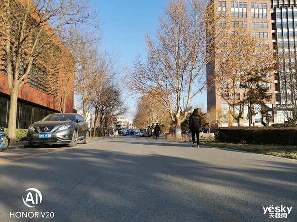 科技标杆荣耀v20不完全体验,说一说优缺点荣耀v20全方位评测