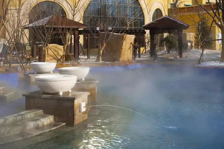 青岛温泉滑雪春节去哪玩,青岛冬季温泉旅游