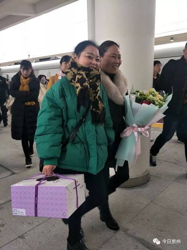 坐着快铁超成都巴适！