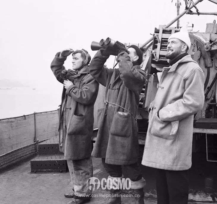 我没有年轻10岁的药，但马思纯这件“少女感”可以