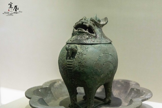 明月处处有，唯有宜春月最明