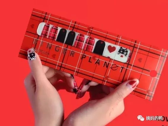 一个未遂美甲店老板娘眉头一皱，发现美甲这件事并不简单，但很便宜