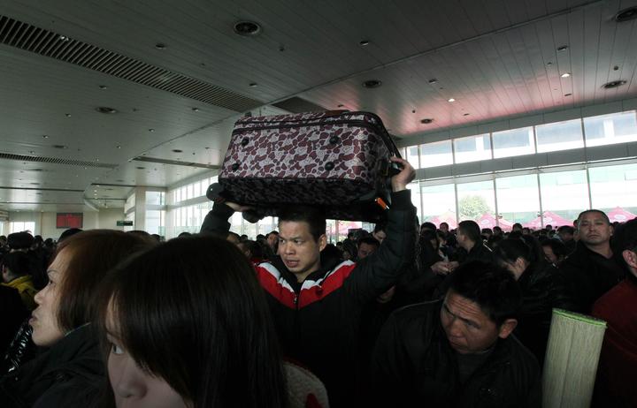 接父母来深圳过冬,接爸妈回自己家过年