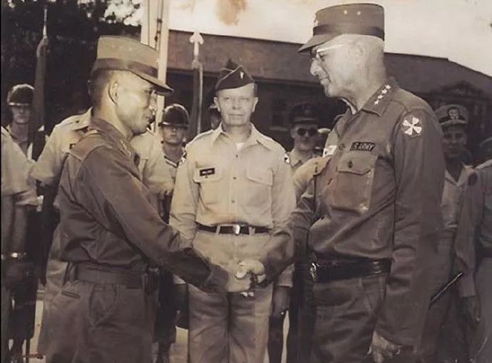 让3任司令震惊！这支“天下无敌”的部队，嘲笑中国*队军**“不怎么样”，打起仗来太可怕了……