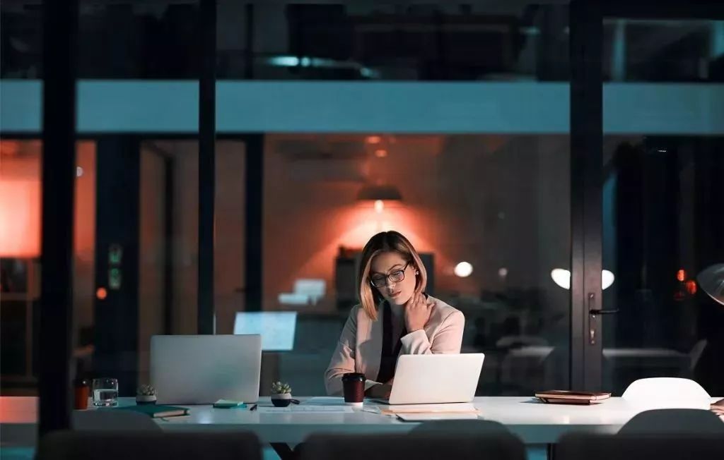 脖子酸痛怎么缓解仪器,脖子肩膀酸疼怎么缓解